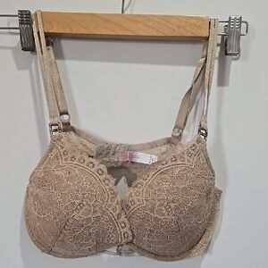 Lace Underwire Bra in Tan